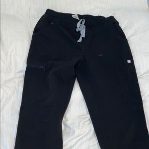 Figs women’s black scrub pants